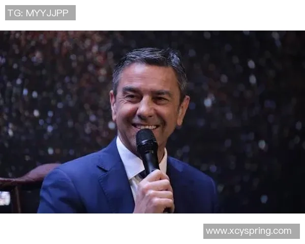 天下足球十大高智商球星盘点 揭秘足坛智慧与技巧并存的传奇人物