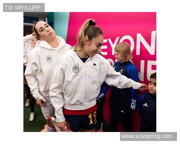 皇马女足球星世界杯之旅盛大开启 皇马女足球星世界杯之旅盛大开启