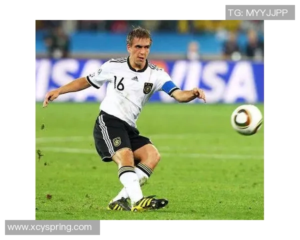 足球传奇中后卫球星的光辉历程与不朽成就解析